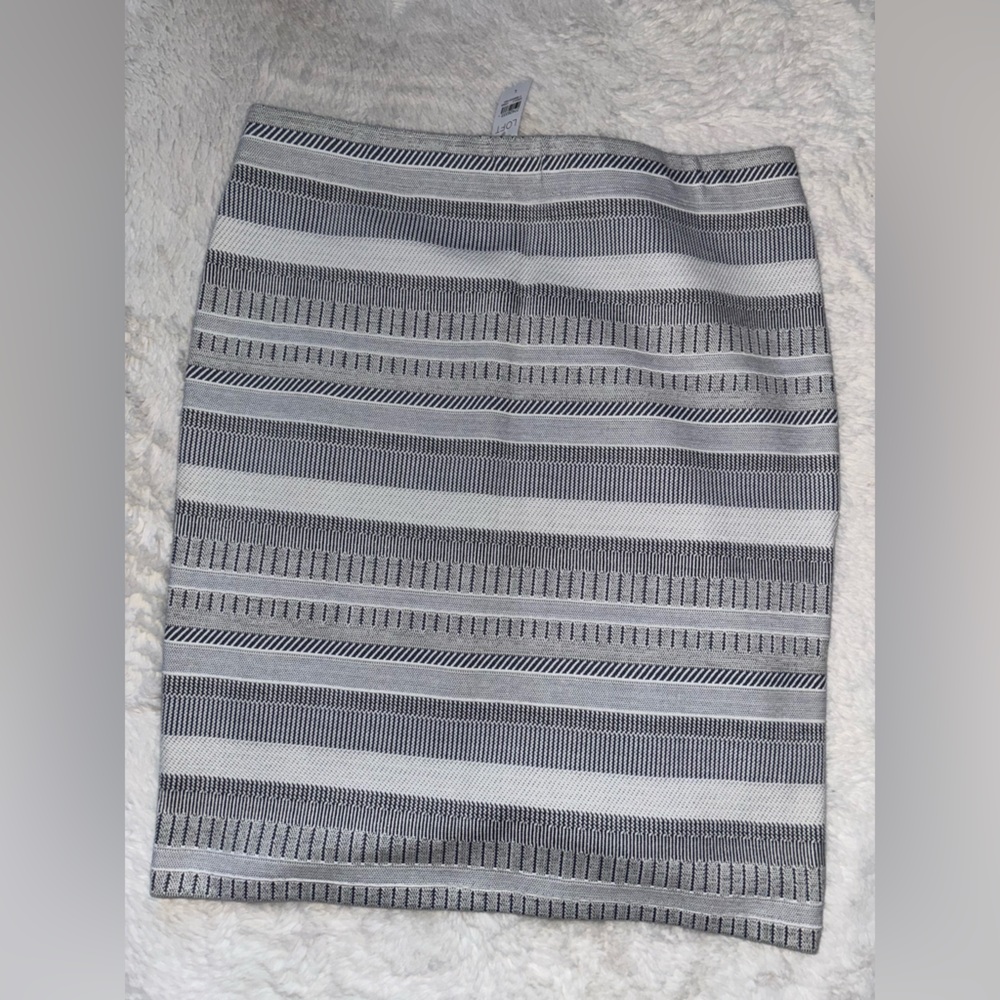New with tag Loft Striped Gray Skirt